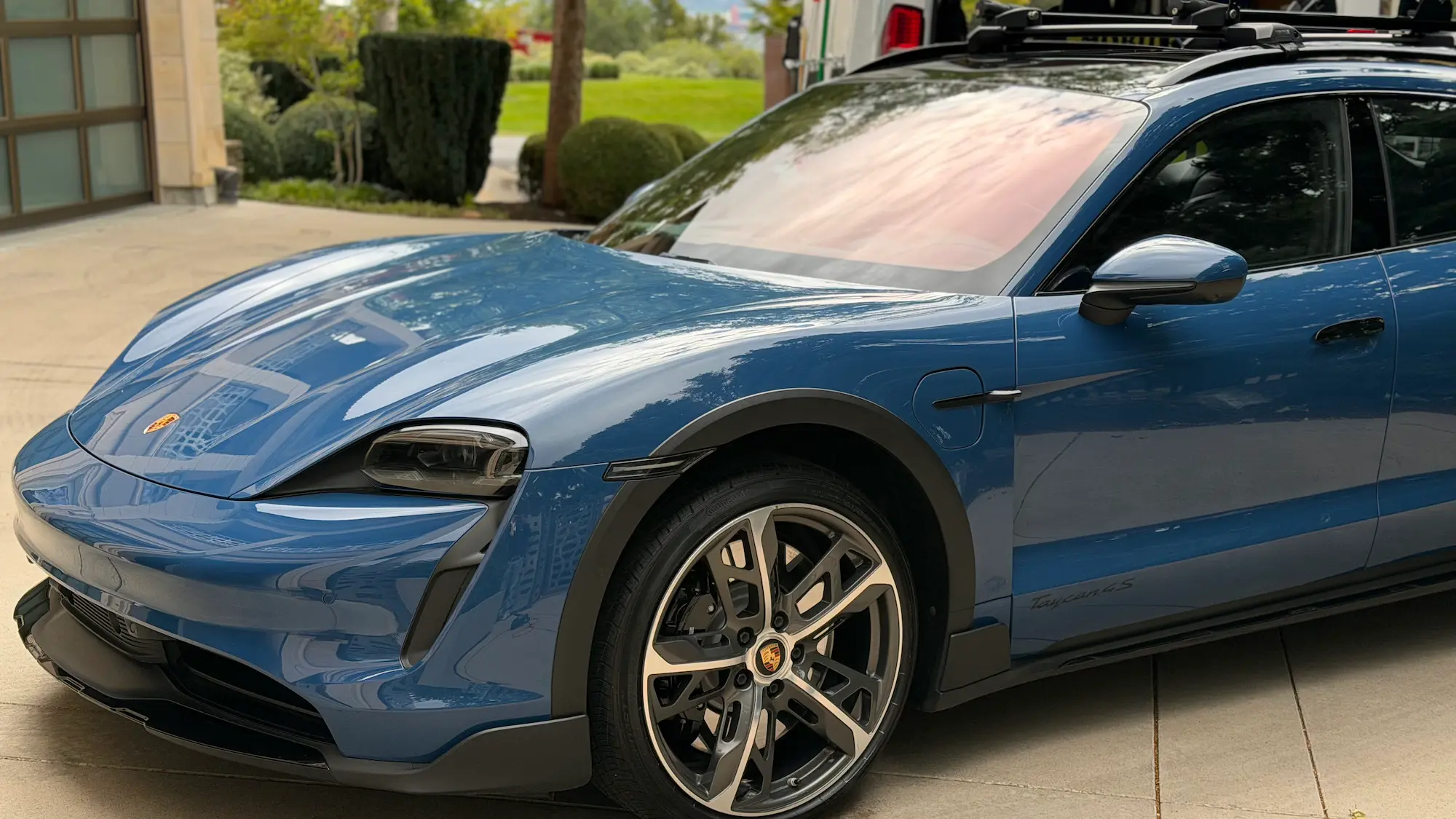 A freshly detailed vehicle by Carvanti