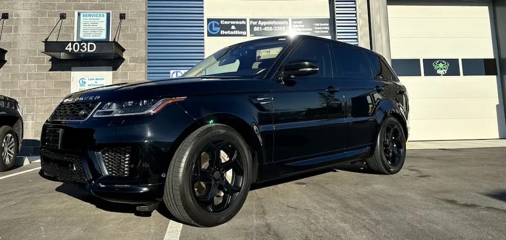 Glossy black Range Rover after an exterior detail